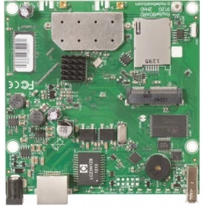 Mikrotik RB912UAG-2HPND router motherboard - Image 1